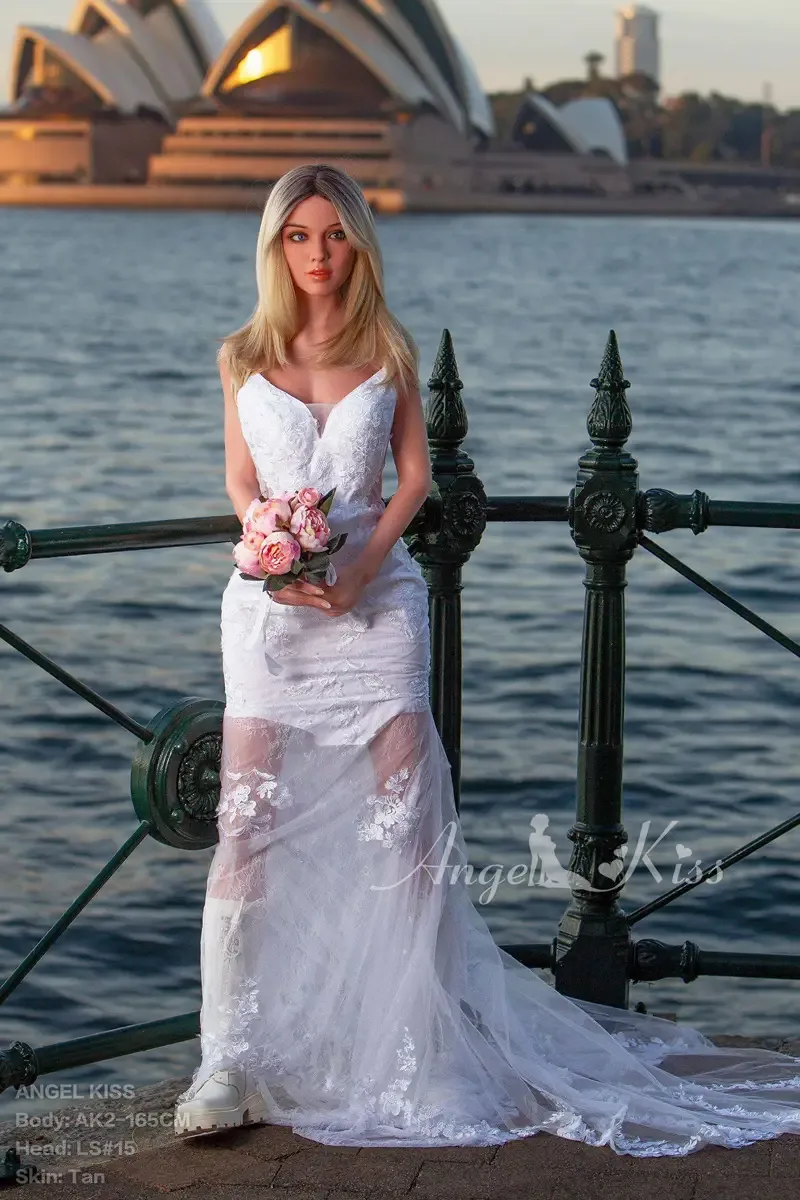 Lisa 165cm(5ft5) F-cup Silicone Realistic Sex Doll view 4